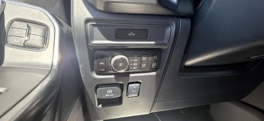 2026 Ford F-150 | Photo 17 of 35