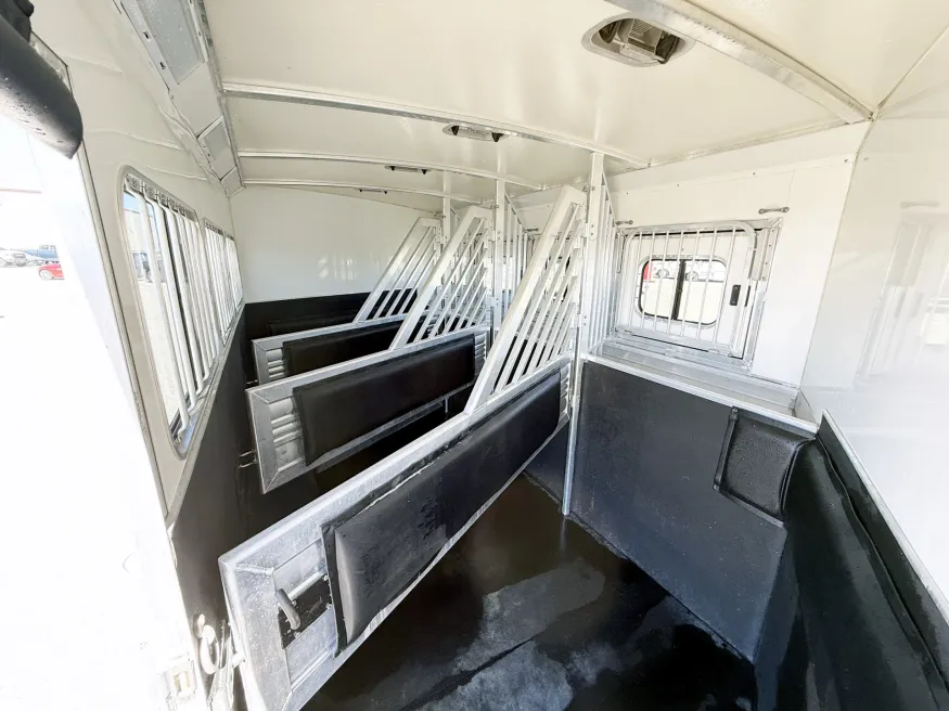 2017 Cimarron Norstar 4HLQ LQ | Photo 15 of 30