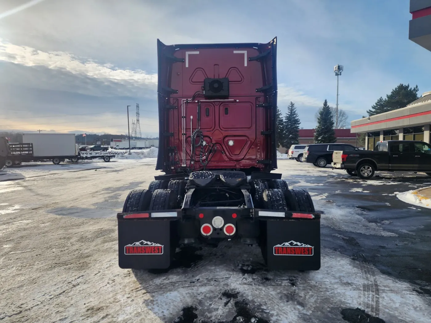 2022 Freightliner Cascadia | Photo 5 of 25