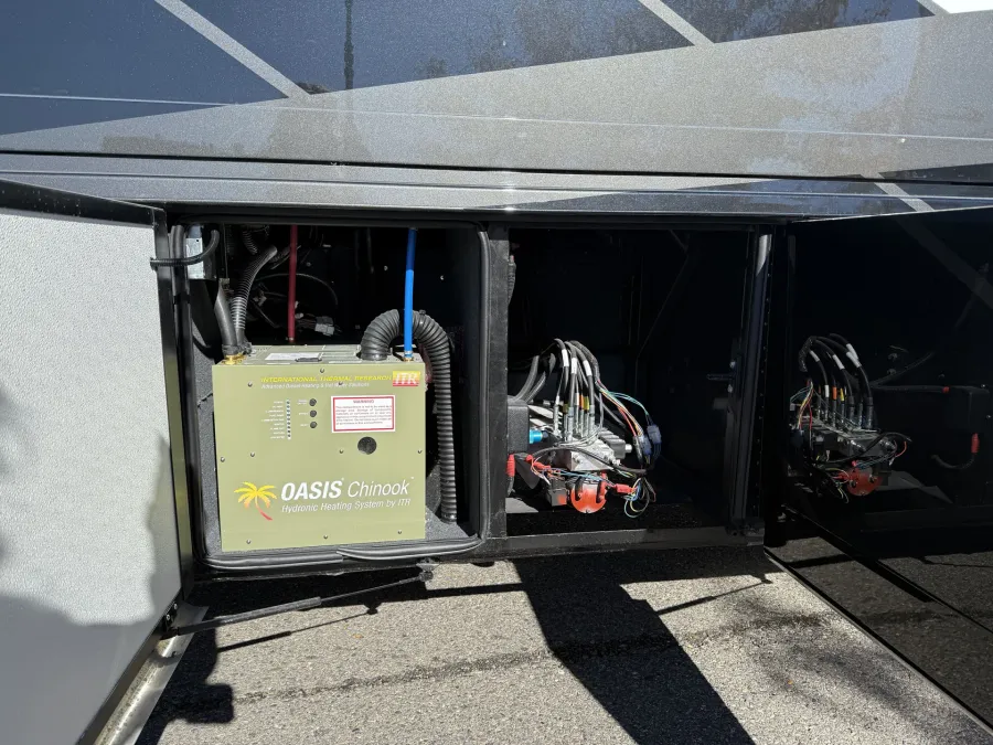 2026 Newmar Super Star 4159 | Photo 31 of 34