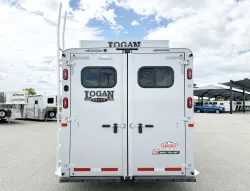 2026 Logan Coach Riot 4HGN | Thumbnail Photo 8 of 18