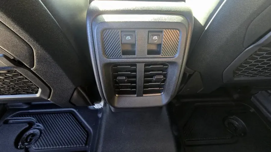 2025 Ford Bronco | Photo 24 of 25