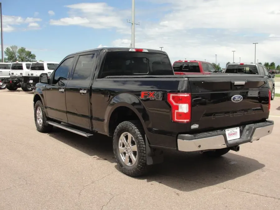 2019 Ford F-150 XLT | Photo 2 of 13