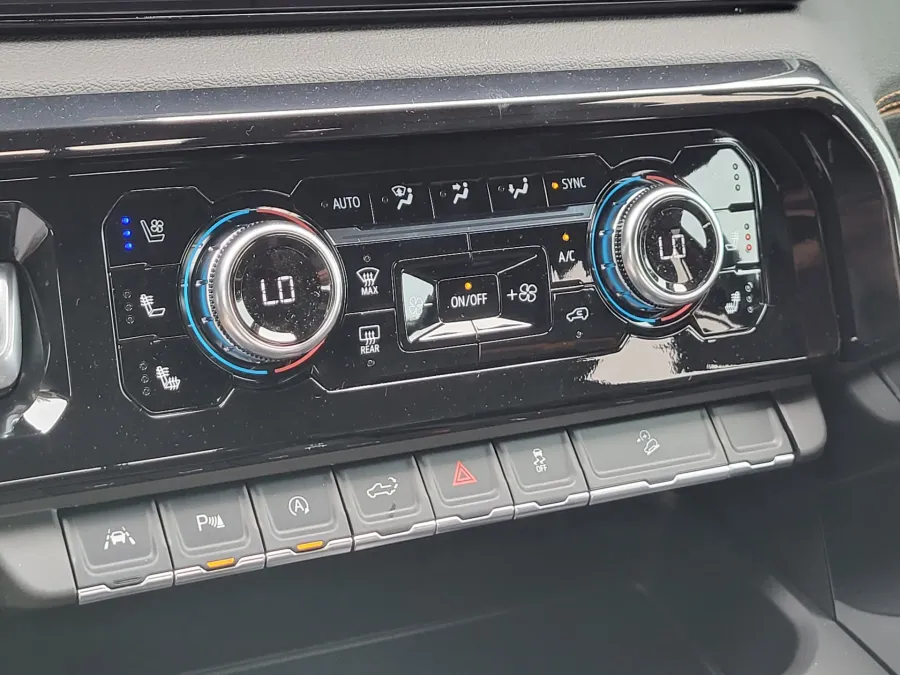 2026 GMC Sierra 1500 AT4 | Photo 16 of 26