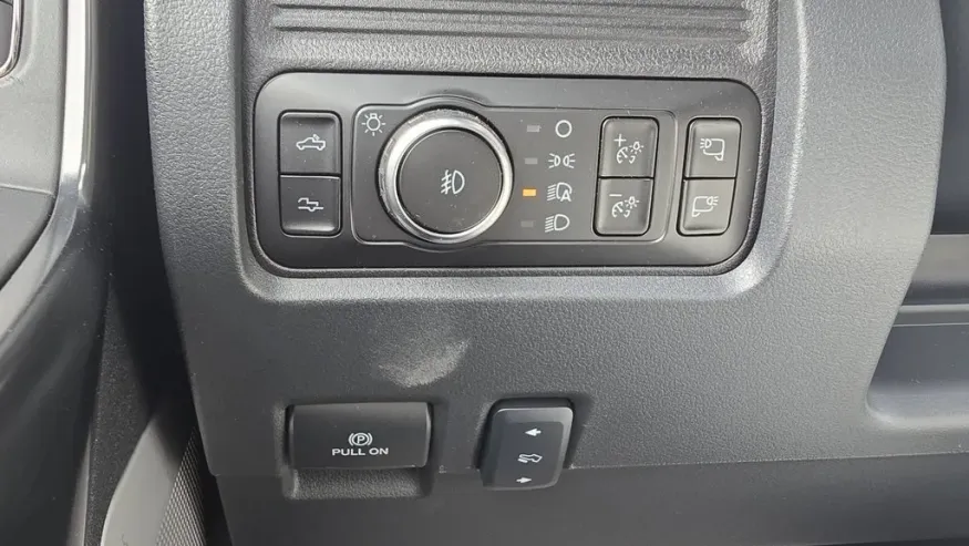 2026 Ford Super Duty F-250 | Photo 15 of 35