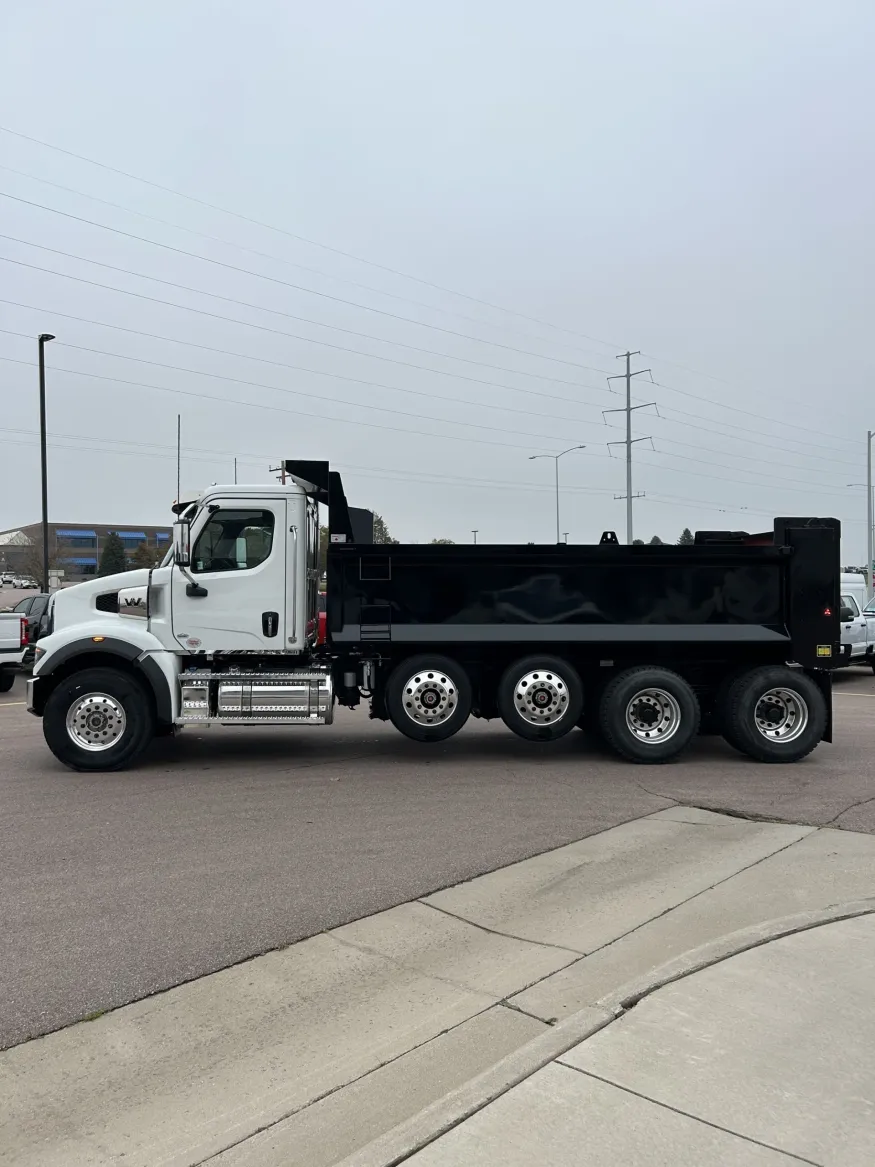 2026 Western Star 47X | Photo 2 of 6