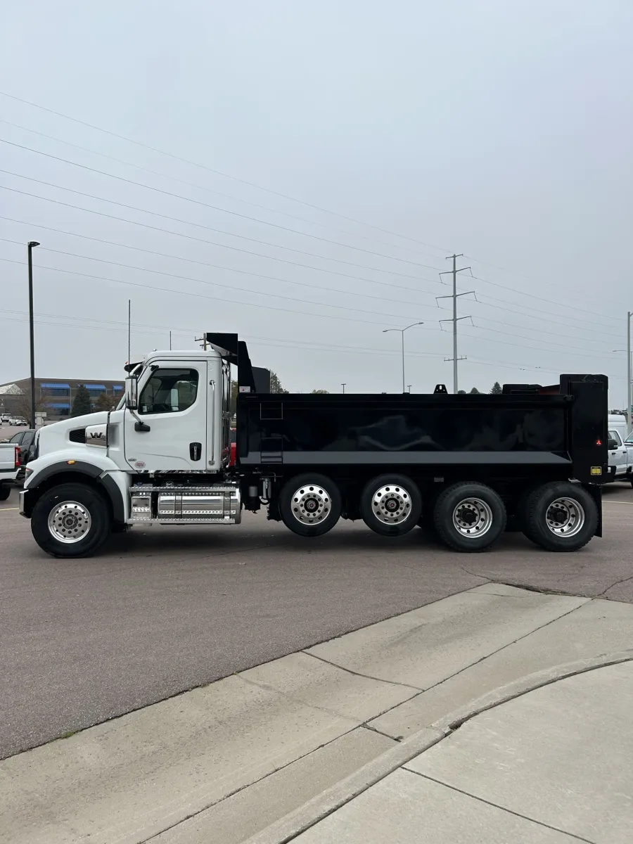 2026 Western Star 47X | Photo 2 of 6