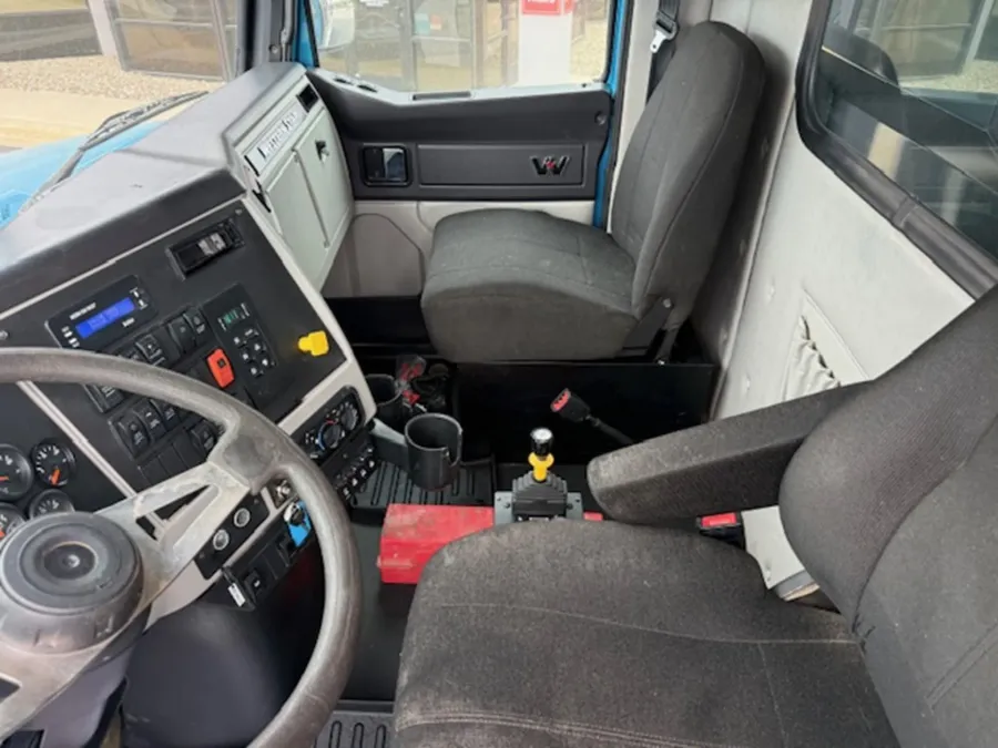 2019 Western Star 4700SF | Photo 12 of 14