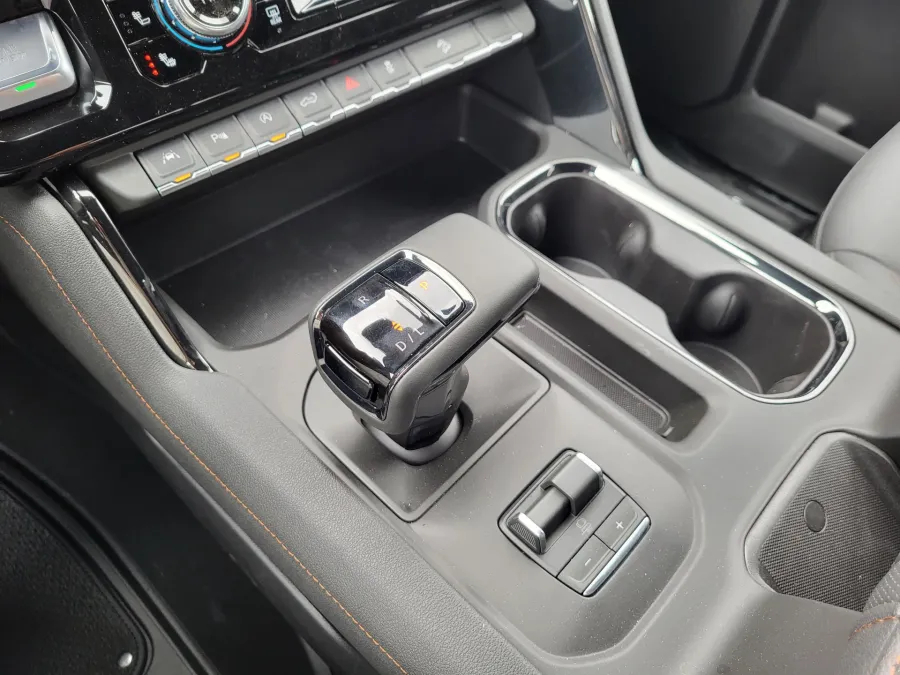 2026 GMC Sierra 1500 AT4 | Photo 17 of 26