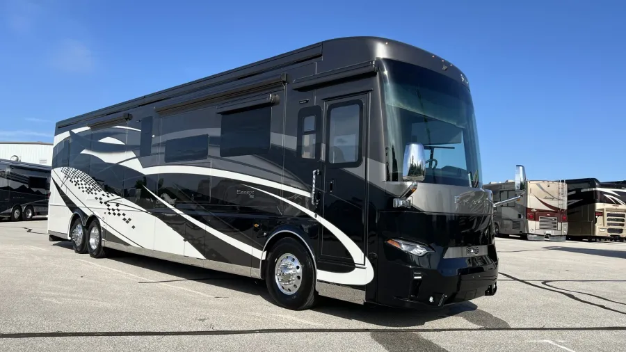 2027 Newmar Essex 4551 | Photo 6 of 39