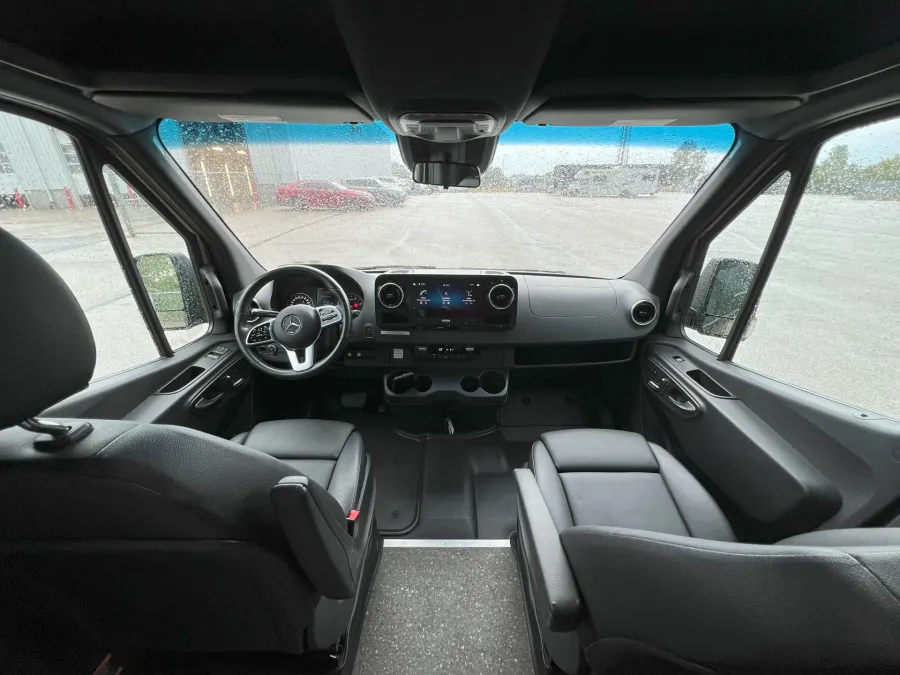 2022 Pleasure-way Rekon 4x4 | Photo 11 of 20