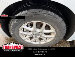 2024 Chrysler Pacifica Touring L | Thumbnail Photo 8 of 24