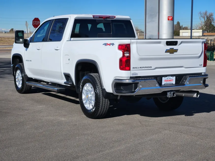 2024 Chevrolet Silverado 2500HD LT | Photo 2 of 20