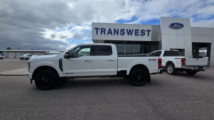 2024 Ford F-250 | Photo 1 of 38