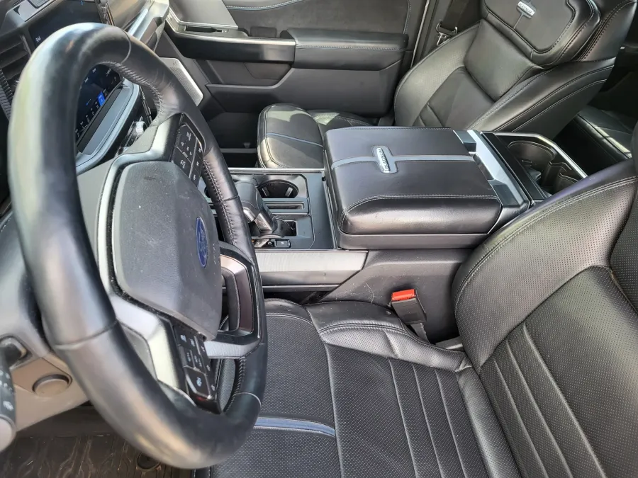 2024 Ford F-150 Platinum | Photo 11 of 26