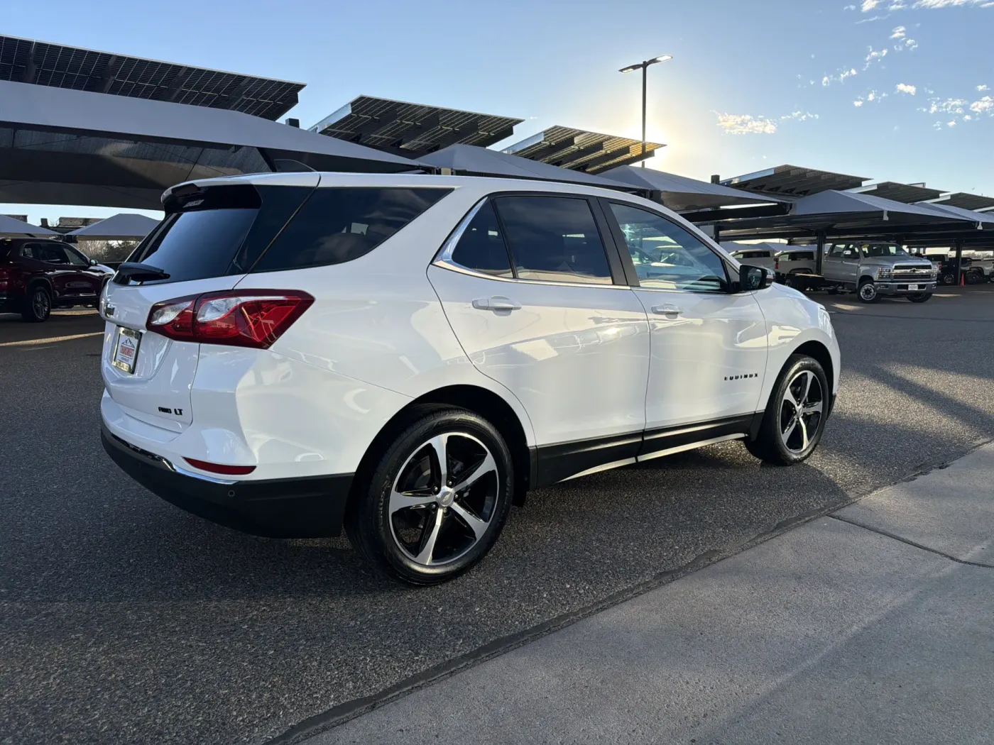 2021 Chevrolet Equinox LT | Photo 4 of 21