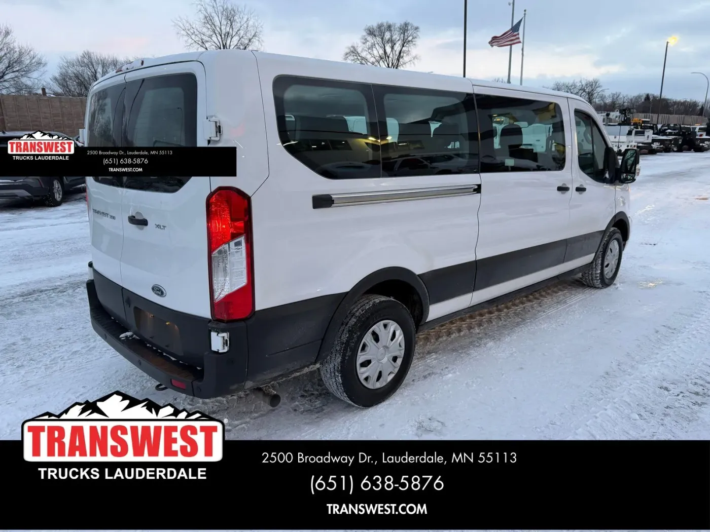 2022 Ford Transit-350 XLT | Photo 4 of 20