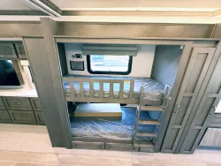 2026 Newmar Super Star 4040 | Thumbnail Photo 14 of 29