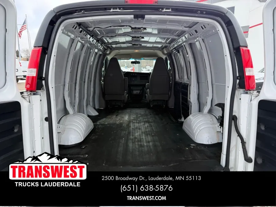 2021 Chevrolet Express | Photo 11 of 20