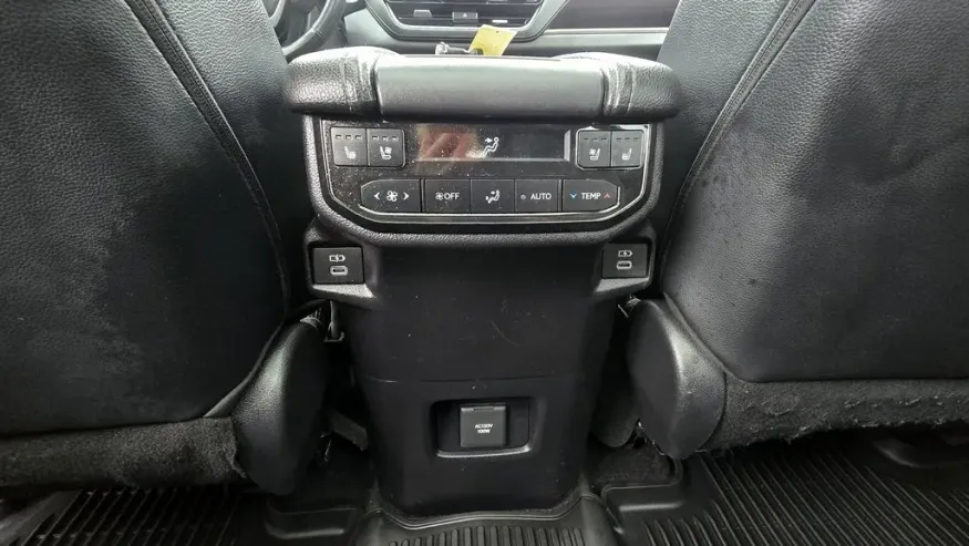 2024 Toyota Grand Highlander | Photo 31 of 33