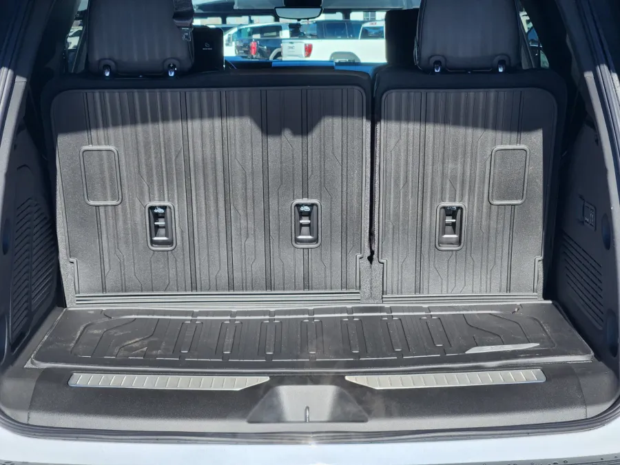 2026 GMC Yukon Denali Ultimate | Photo 21 of 23