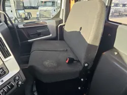 2022 Western Star 47X | Thumbnail Photo 10 of 18