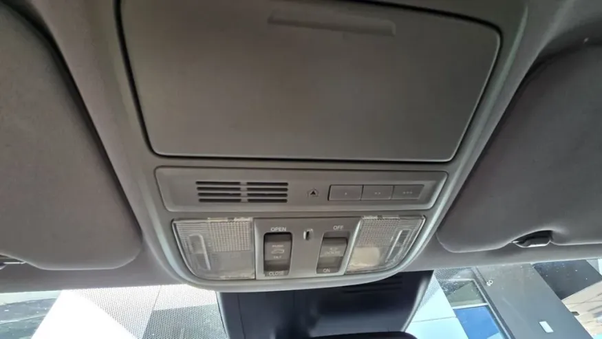 2017 Honda CR-V | Photo 24 of 28