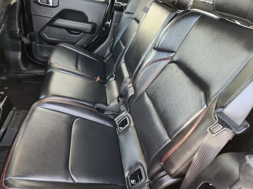 2020 Jeep Gladiator Rubicon | Photo 22 of 25