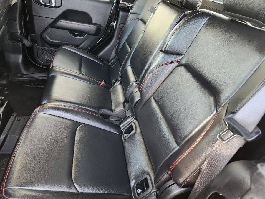 2020 Jeep Gladiator Rubicon | Photo 22 of 25