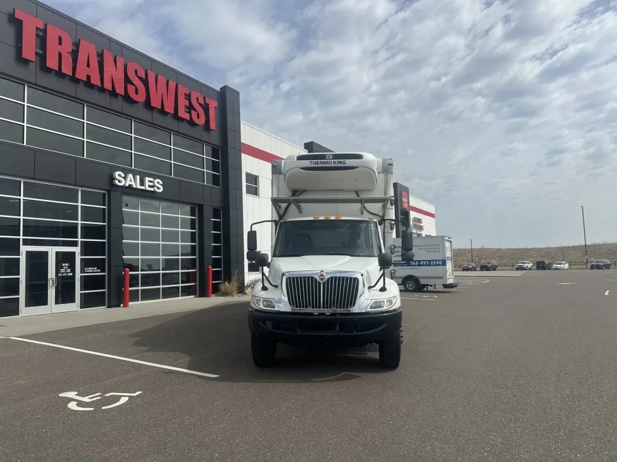 2020 International MV607 | Photo 2 of 17