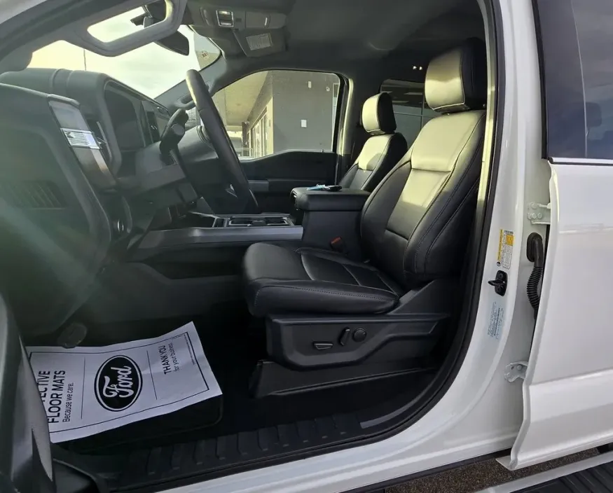 2026 Ford Super Duty F-250 | Photo 21 of 38