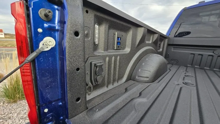 2026 Ford Super Duty F-350 | Photo 12 of 36