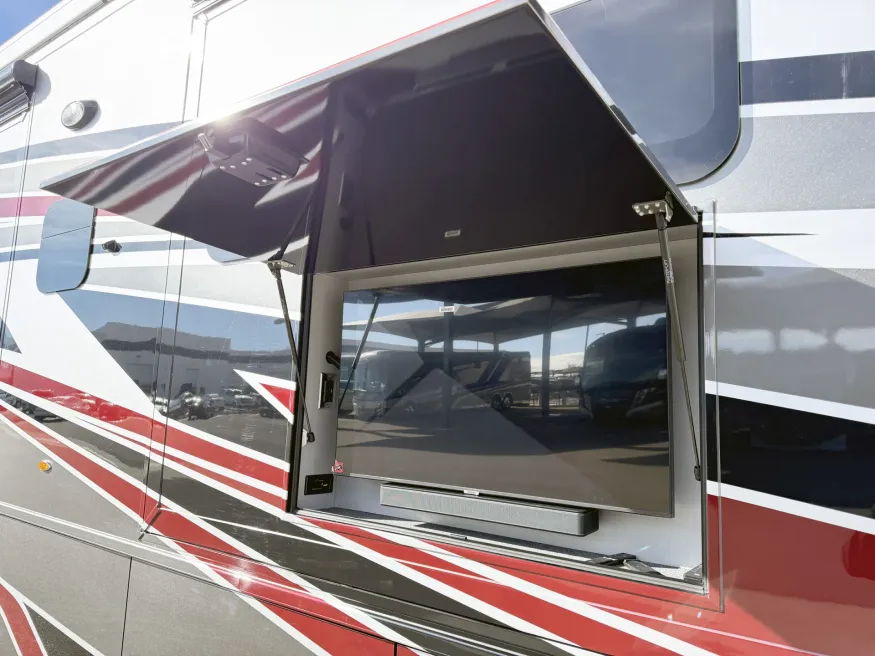 2025 Newmar Dutch Star 4369 | Photo 27 of 33