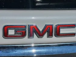 2023 GMC Terrain Denali | Thumbnail Photo 10 of 25