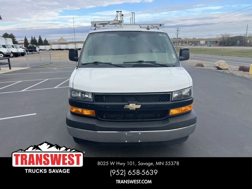 2020 Chevrolet Express 3500 | Photo 5 of 13