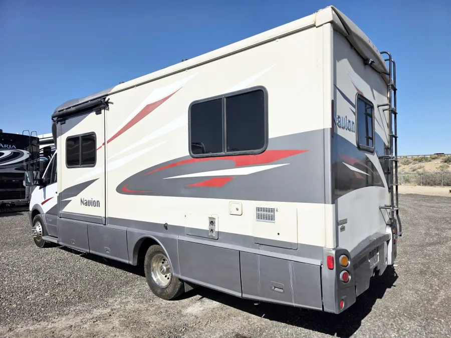 2017 Winnebago Navion 24V | Photo 16 of 16