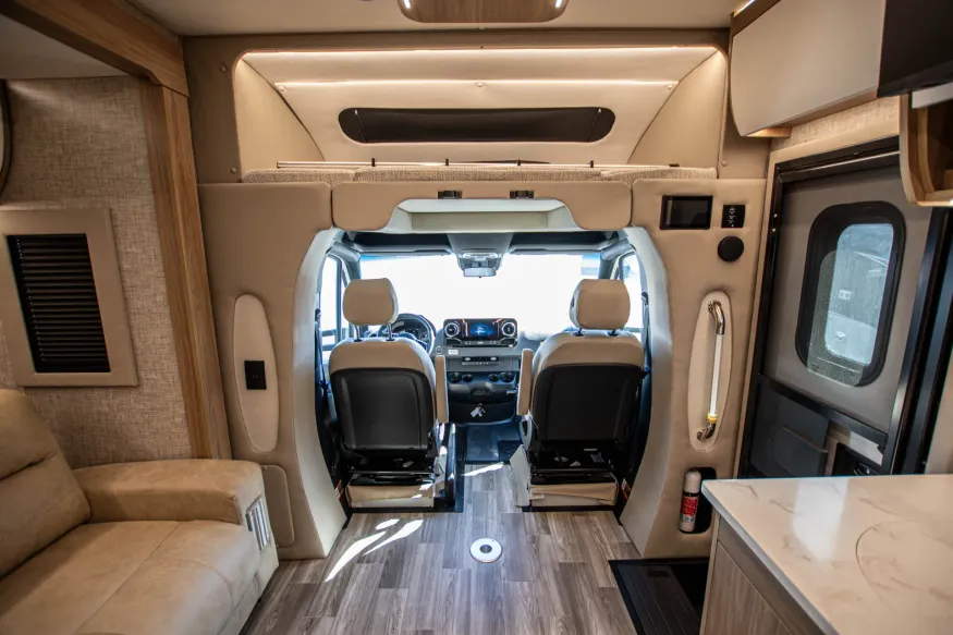 New 2026 Tiffin Wayfarer 25XPW in Belton, MO - Class C RV
