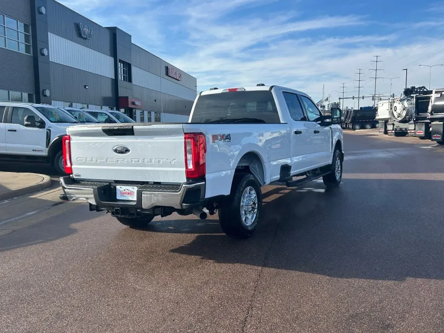 2026 Ford Super Duty F-350 XLT | Photo 4 of 13