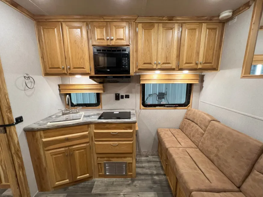 2023 Sundowner Krawler 2286 KM | Photo 16 of 25