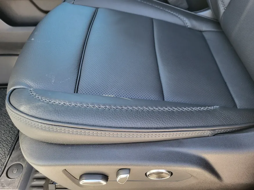 2026 GMC Sierra 3500HD Denali | Photo 19 of 25