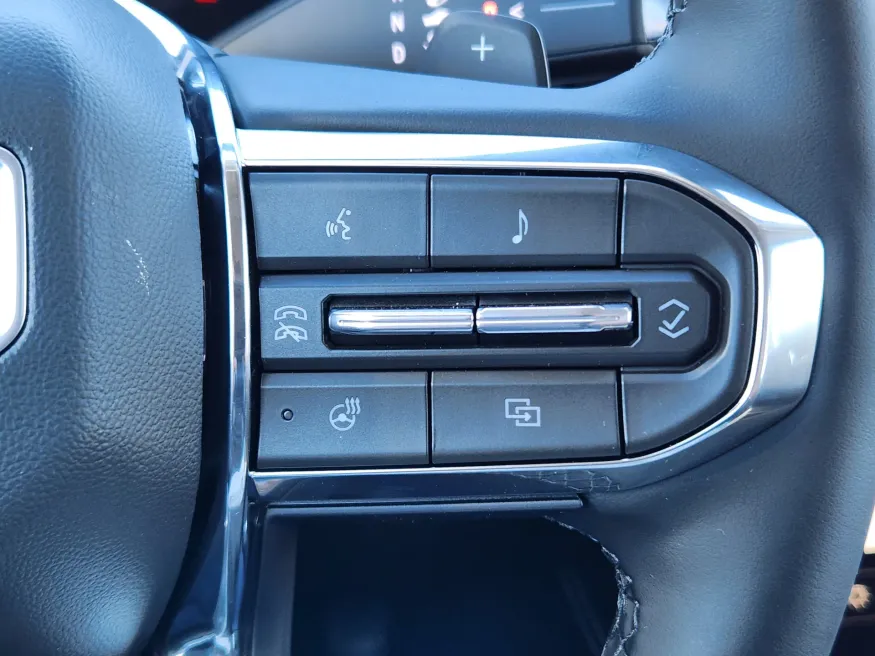 2026 GMC Terrain Denali | Photo 16 of 23