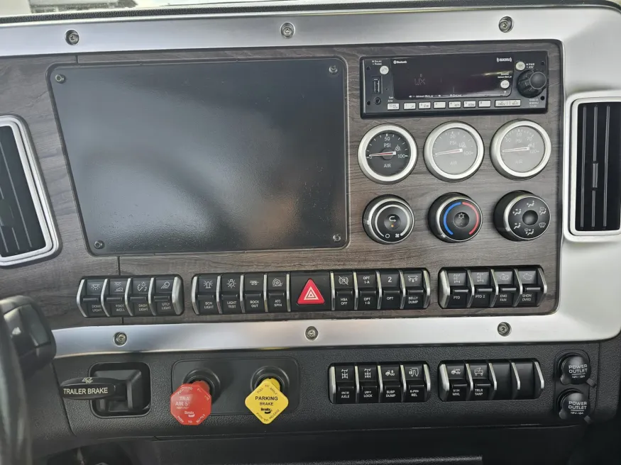 2023 Western Star 47X | Photo 17 of 18