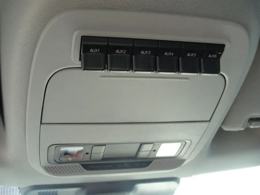 2026 Ford Super Duty F-350 XL | Photo 22 of 32