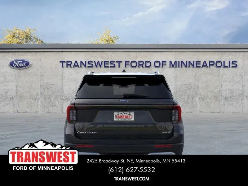 2026 Ford Explorer Platinum | Photo 4 of 23