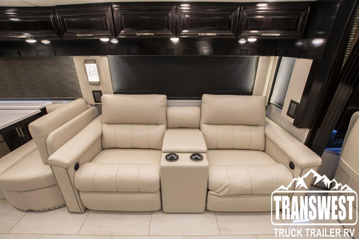2023 Newmar London Aire 4569 | Photo 12 of 36