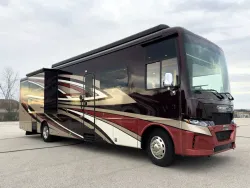 2022 Newmar Canyon Star 3927 | Thumbnail Photo 8 of 28