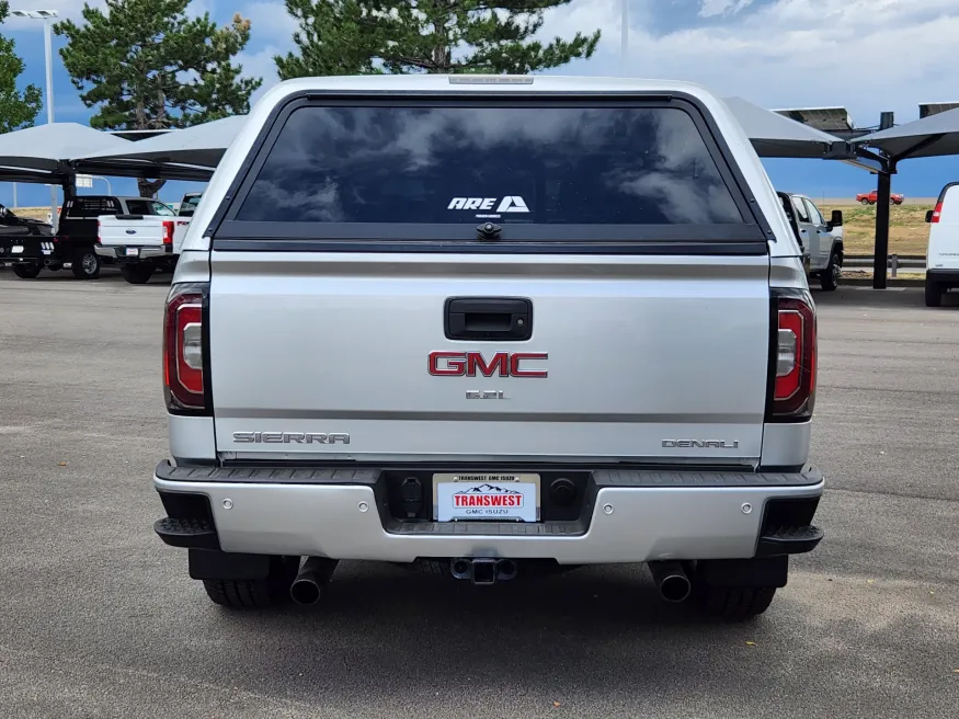 2018 GMC Sierra 1500 Denali | Photo 12 of 29