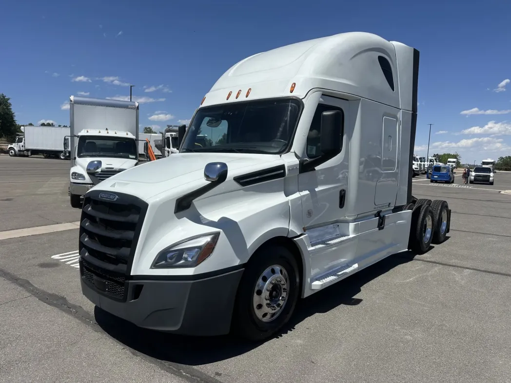 2022 Freightliner Cascadia 126 