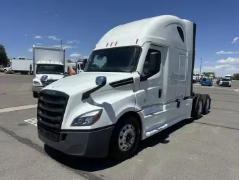 2022 Freightliner Cascadia 126