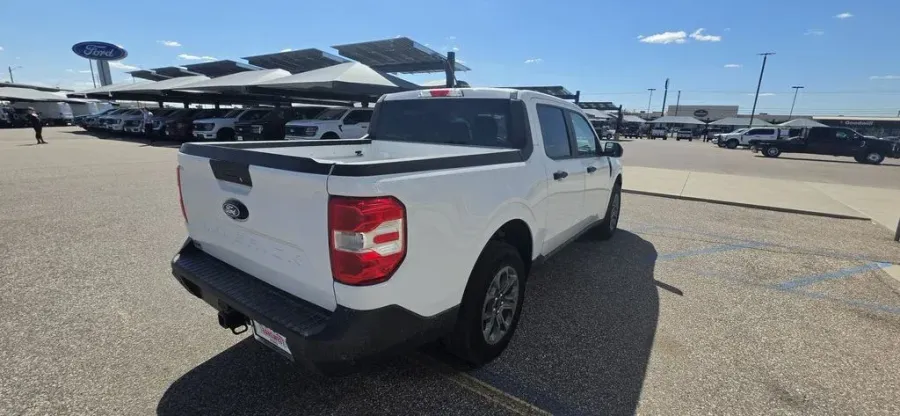 2026 Ford Maverick | Photo 5 of 27